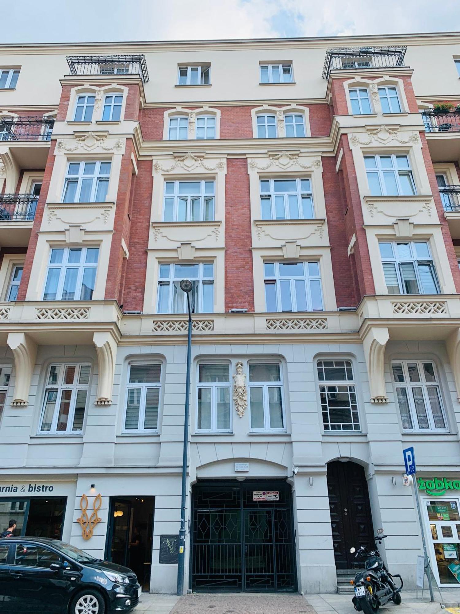 Slovak Apartment City Center カトヴィツェ エクステリア 写真